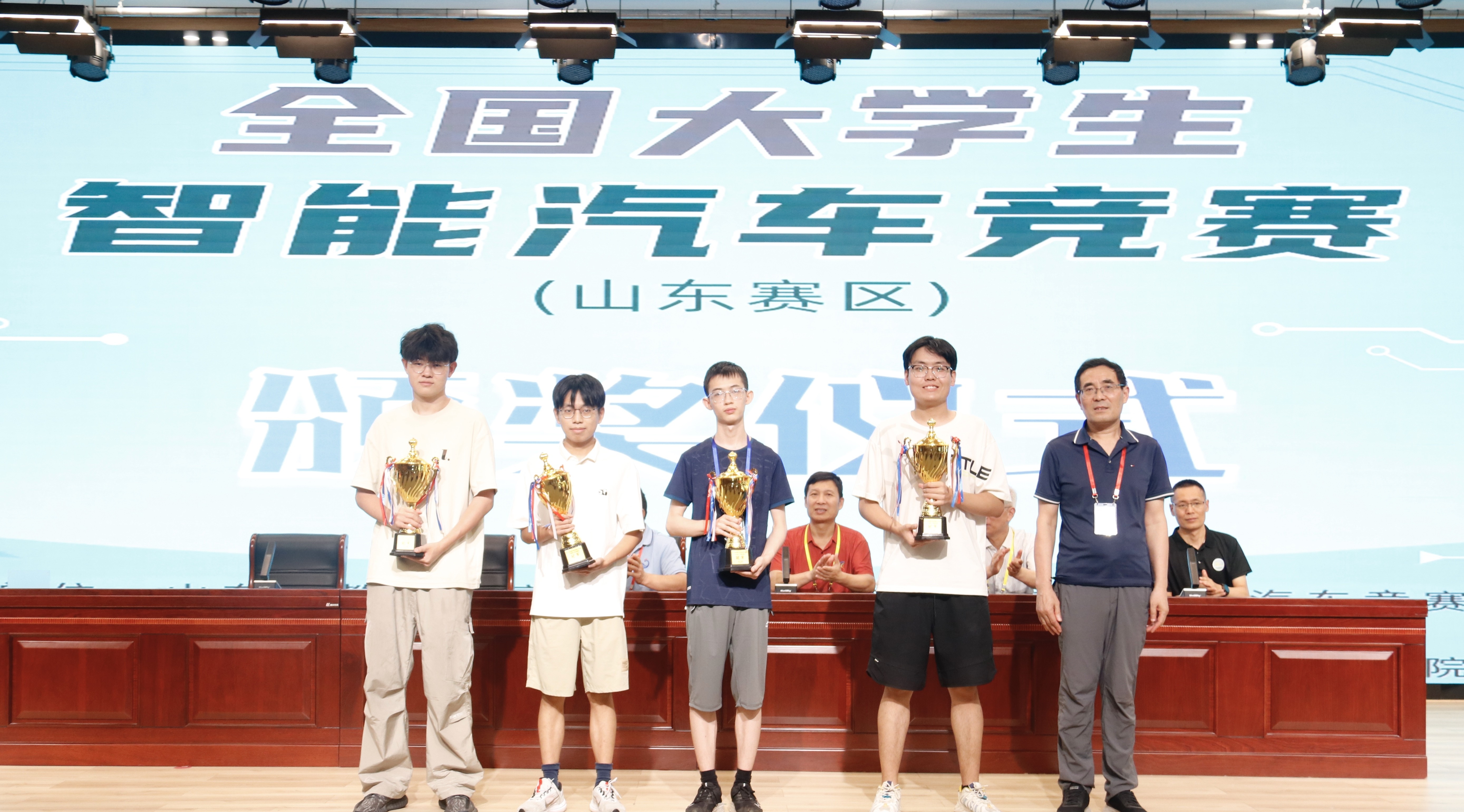 公司学子获全国老员工智能汽车竞赛（山东赛区）冠军晋级全国总决赛